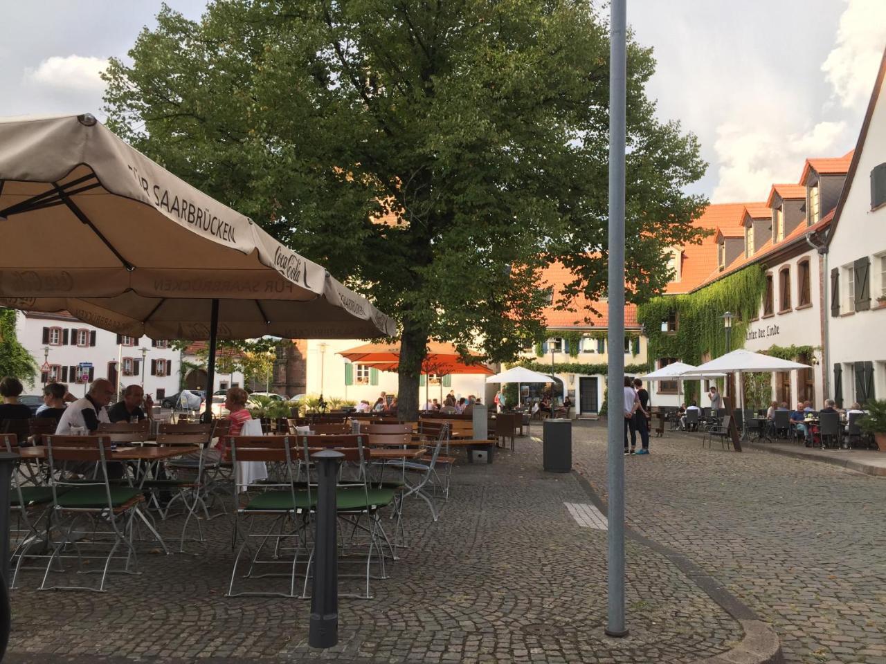 Saarlogis Ferienwohnungen Haus St. Arnual Saarbrücken Exterior foto